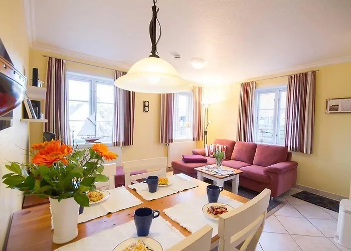 Lägenhet Wohnung-backbord *